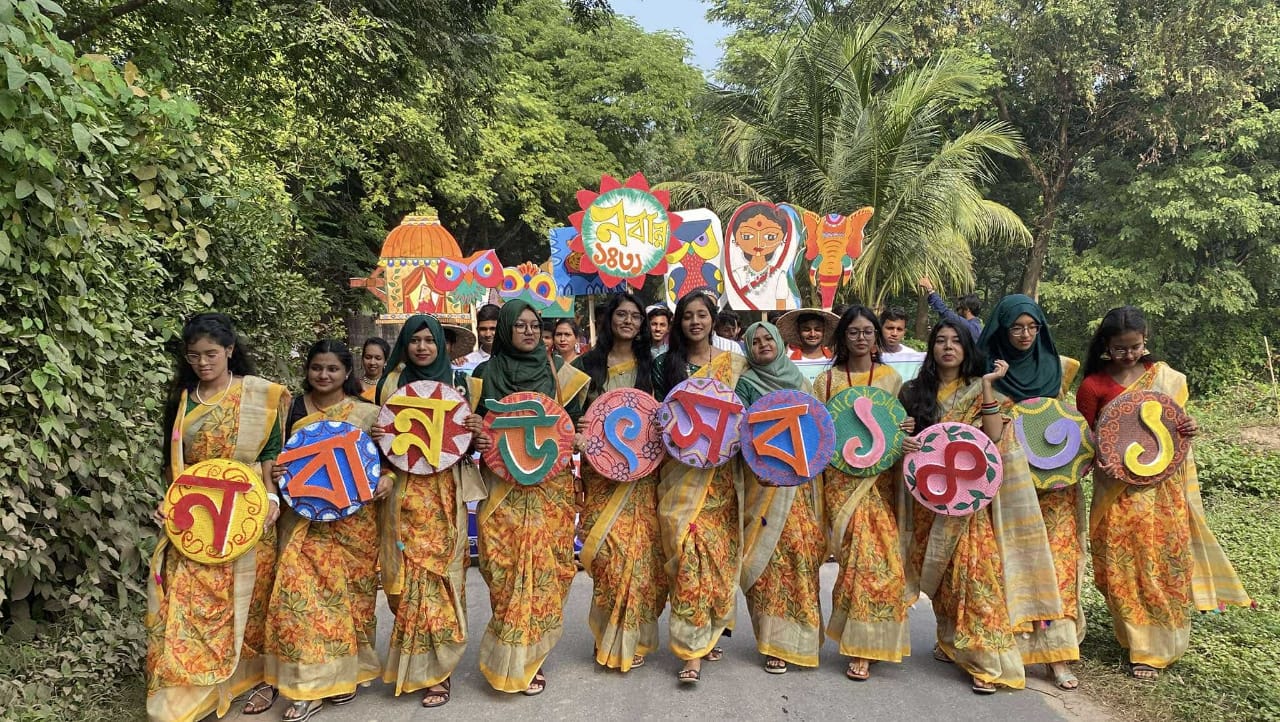 গ্রাম বাংলার ঐতিহ্যকে তুলে ধরে রাবিতে নবান্ন উৎসব