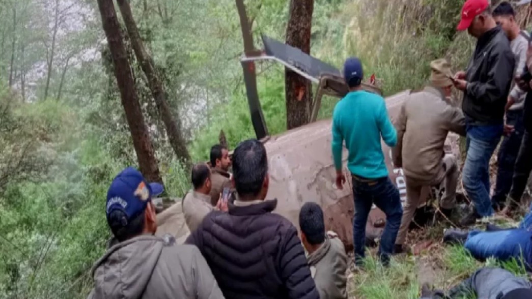 ভারতে হেলিকপ্টার বিধ্বস্ত, নিহত ৪