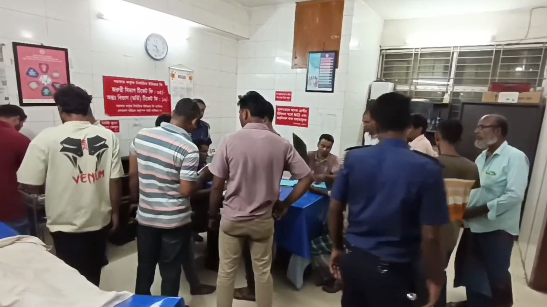 নোয়াখালীতে ট্রাকের ধাক্কায় অটোরিকশা থাকা মা-মেয়ের মৃত্যু