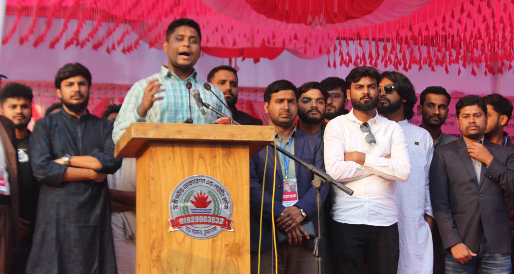 সুস্পষ্ট ঘোষণা না পেলে ‘মার্চ টু যমুনা’র হুঁশিয়ারি হাসনাত আব্দুল্লাহর