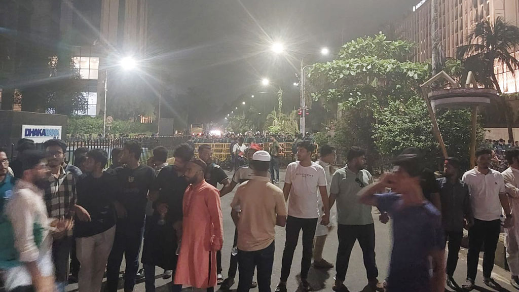হাসনাতের আলটিমেটাম শেষ, মার্চ টু যমুনা ঘোষণা