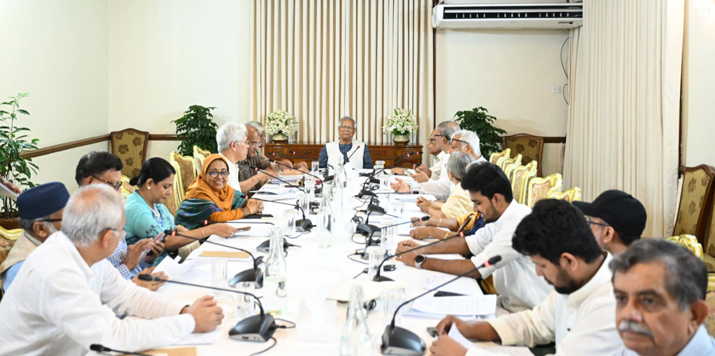 আ. লীগ নিষিদ্ধ নিয়ে জরুরি বৈঠকে উপদেষ্টা পরিষদ