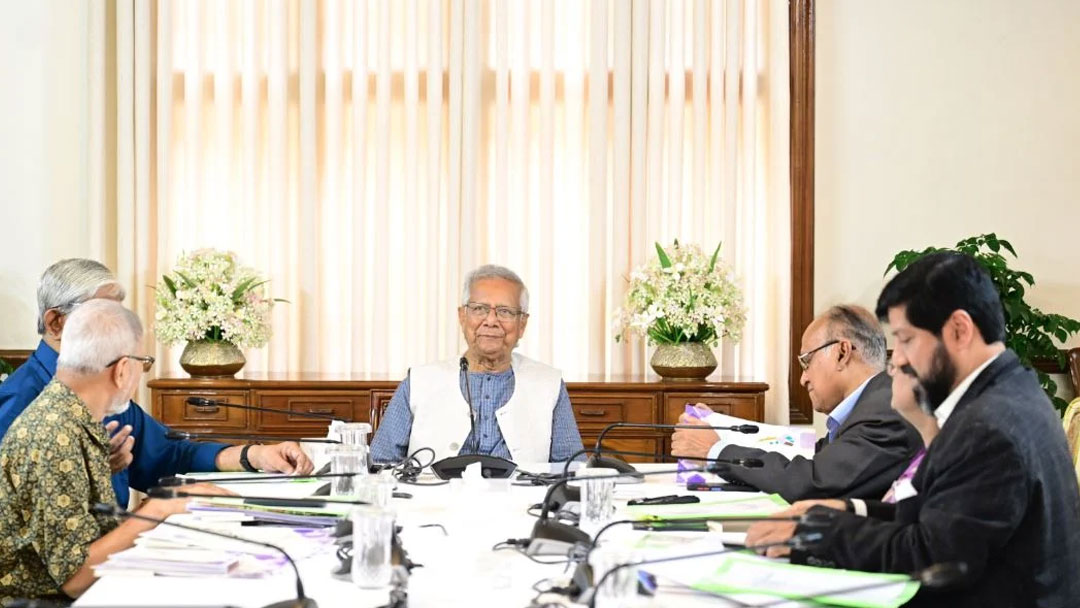 পুঁজিবাজার পরিস্থিতি উন্নয়নে প্রধান উপদেষ্টার পাঁচ নির্দেশনা
