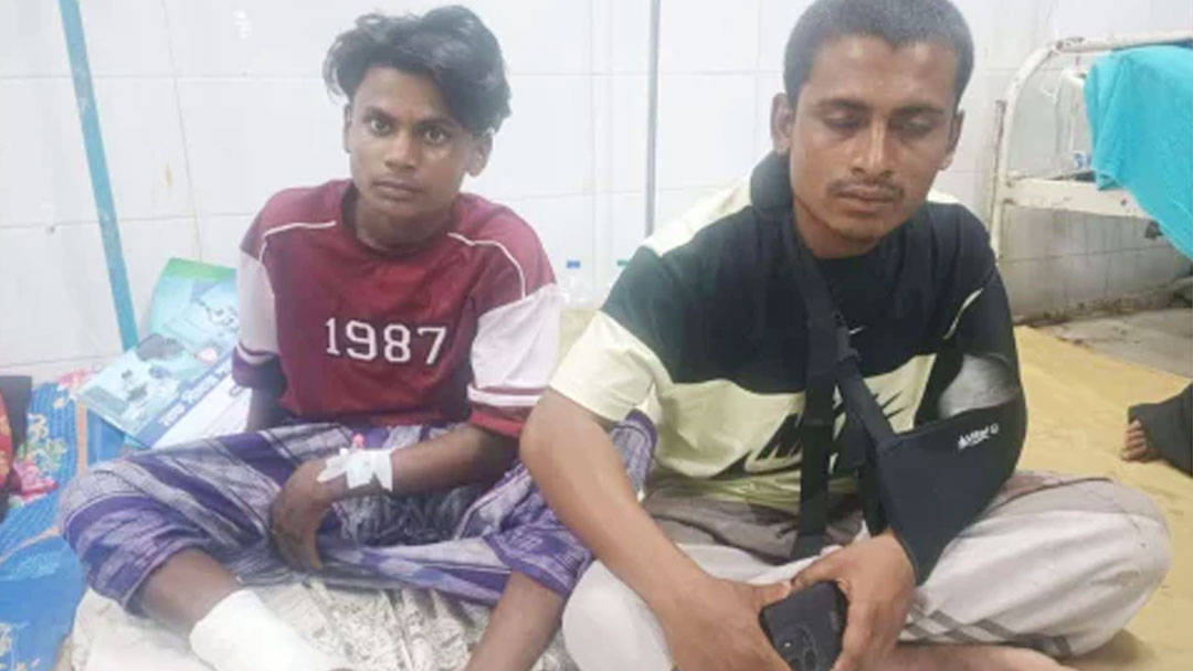 আরাকান আর্মির গুলিতে গুলিবিদ্ধ ২ বাংলাদেশি, জিম্মি ৩