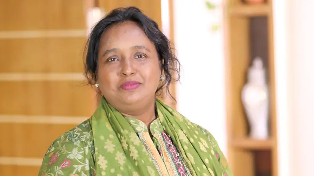 আরও দুই মামলায় গ্রেফতার দেখানো হলো আইভিকে
