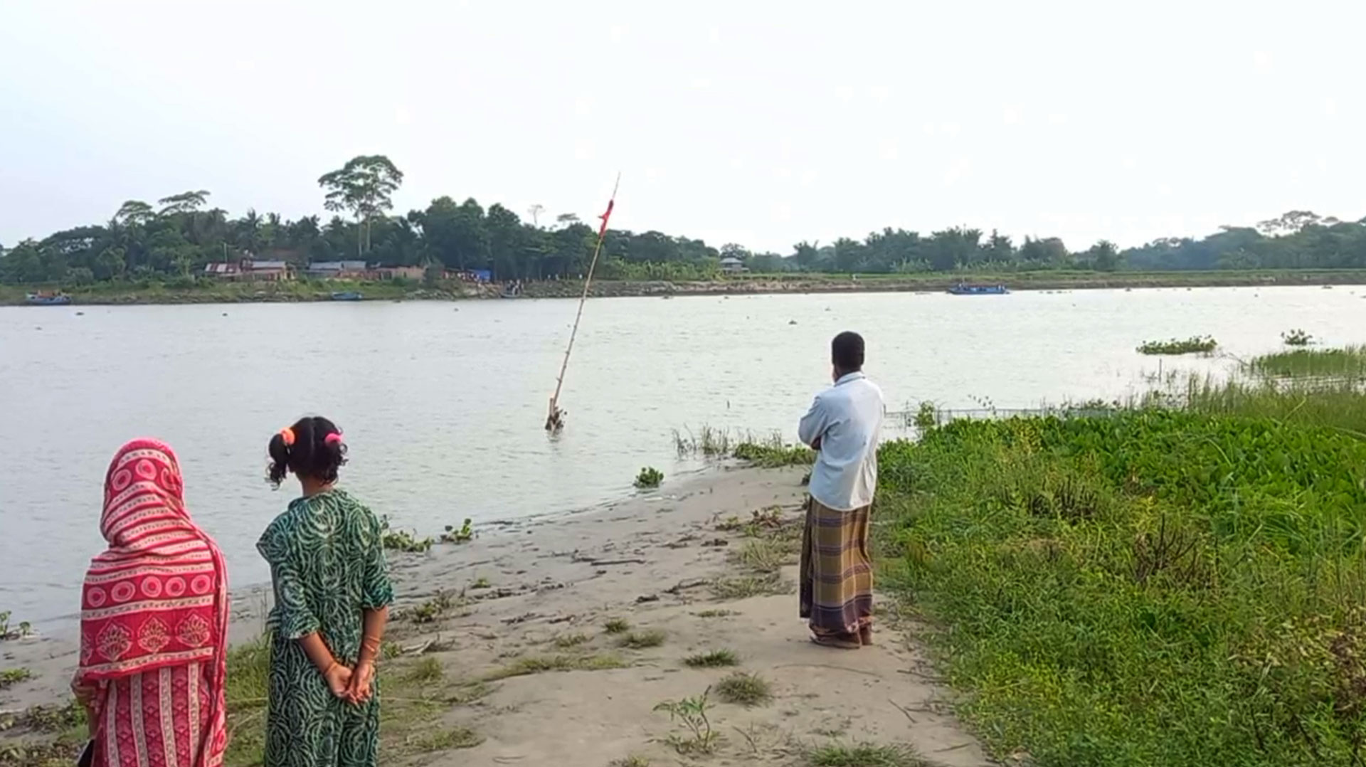 পিকনিকের ট্রলারডুবির দুই দিন পর যুবকের মরদেহ উদ্ধার