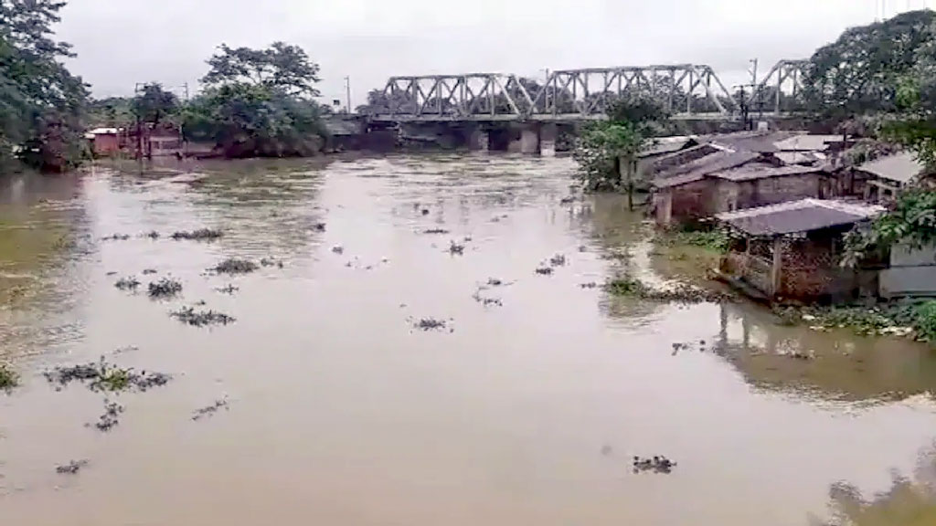 বন্যার আশঙ্কায় প্রস্তুতি নিচ্ছে আসাম, প্রভাবিত হতে পারে বাংলাদেশও 