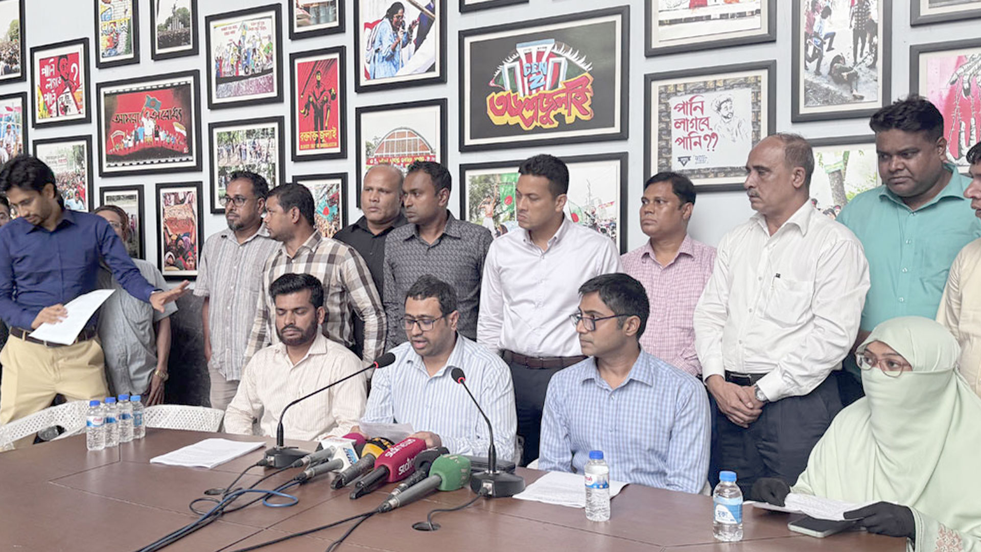 এনবিআরের কলম বিরতি কর্মসূচি প্রত্যাহার, মঙ্গলবার উপদেষ্টার সঙ্গে আলোচনা