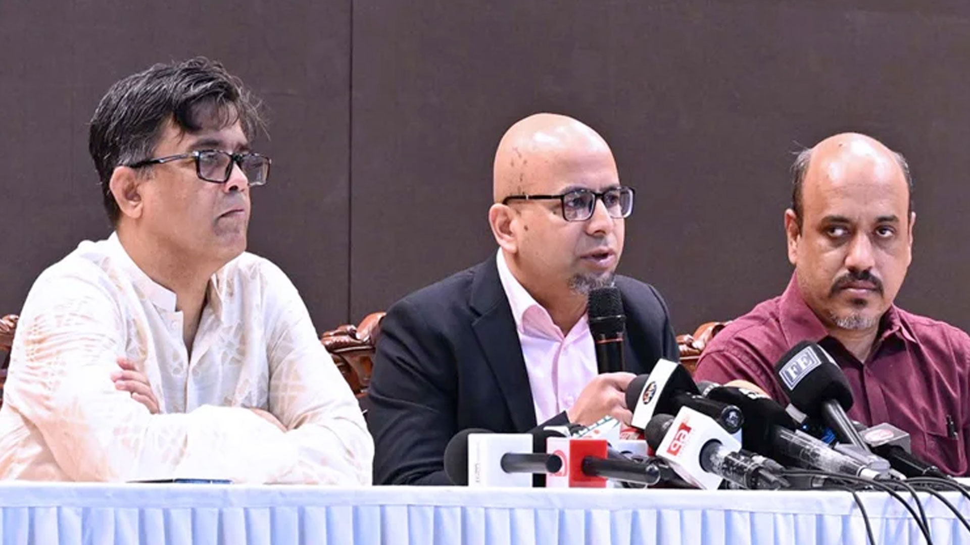 স্টারলিংকে জাতীয় নিরাপত্তা বিঘ্নিত হওয়ার সুযোগ নেই: প্রধান উপদেষ্টার বিশেষ সহকারী