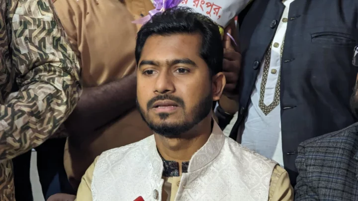 সরকারের গ্রহণযোগ্যতা হারাচ্ছে: নুরুল হক নুর