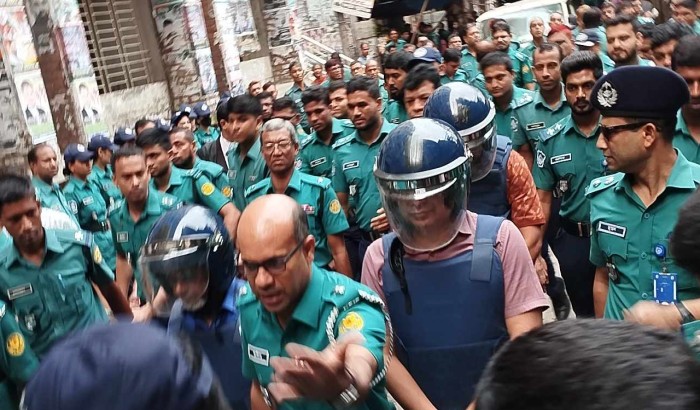 সাবেক আইজিপি মামুন ও শহীদুলকে রিমান্ডে পাঠাল আদালত