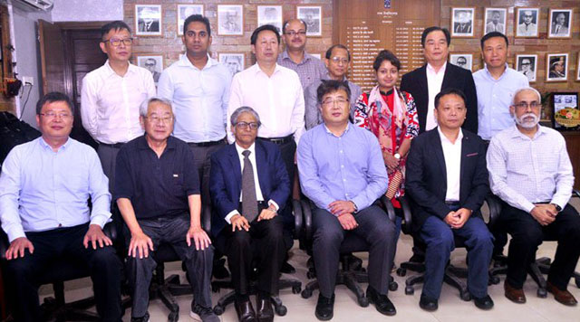 Chinese delegation meets DU VC